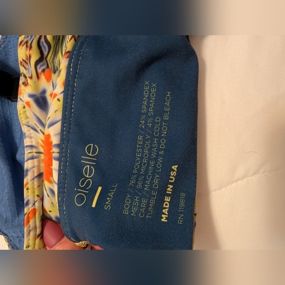 Oiselle Sports Bra - Picture 2 of 3